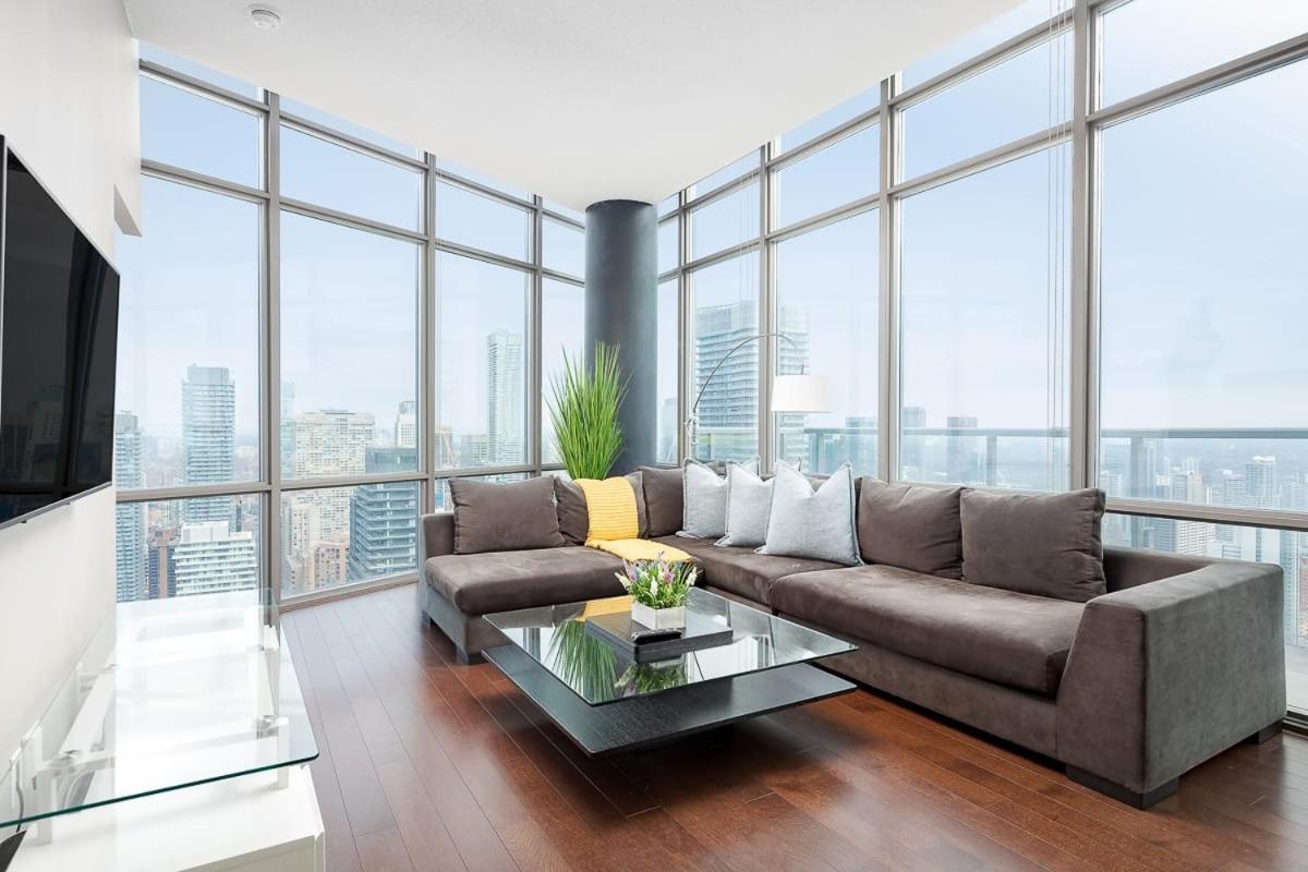 Apartment Penthouse Overlooking Dt Free Parking *