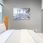 Penthouse Overlooking Dt Toronto Free Parking